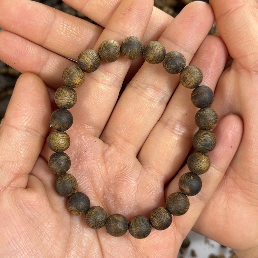 沉香手串@*之奇楠九九沉0.9单圈7+