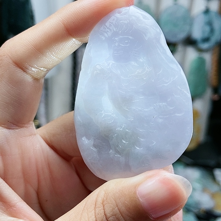 颈饰足铂镶嵌翡翠翡翠