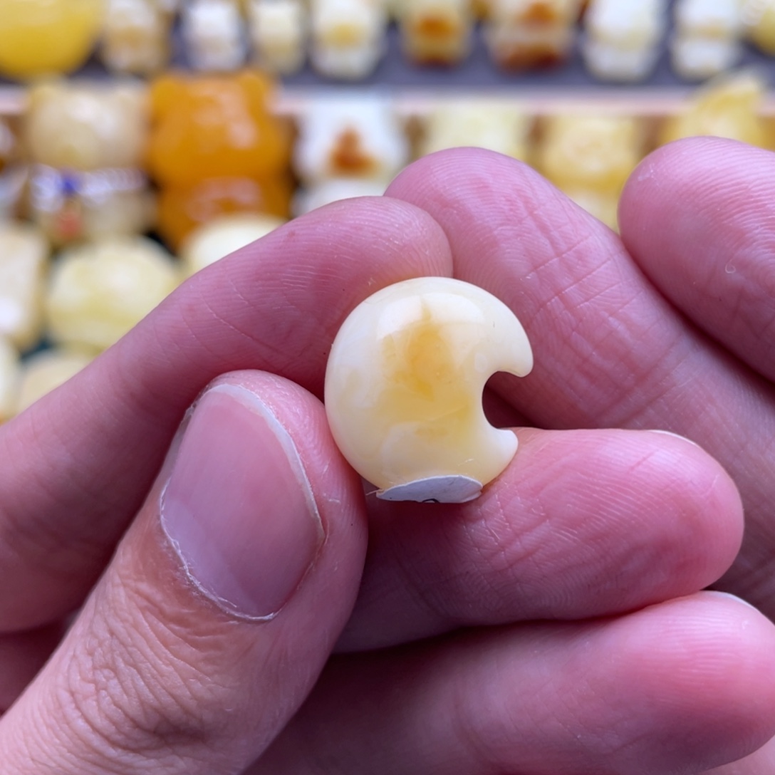 琥珀未镶嵌裸石蜜蜡