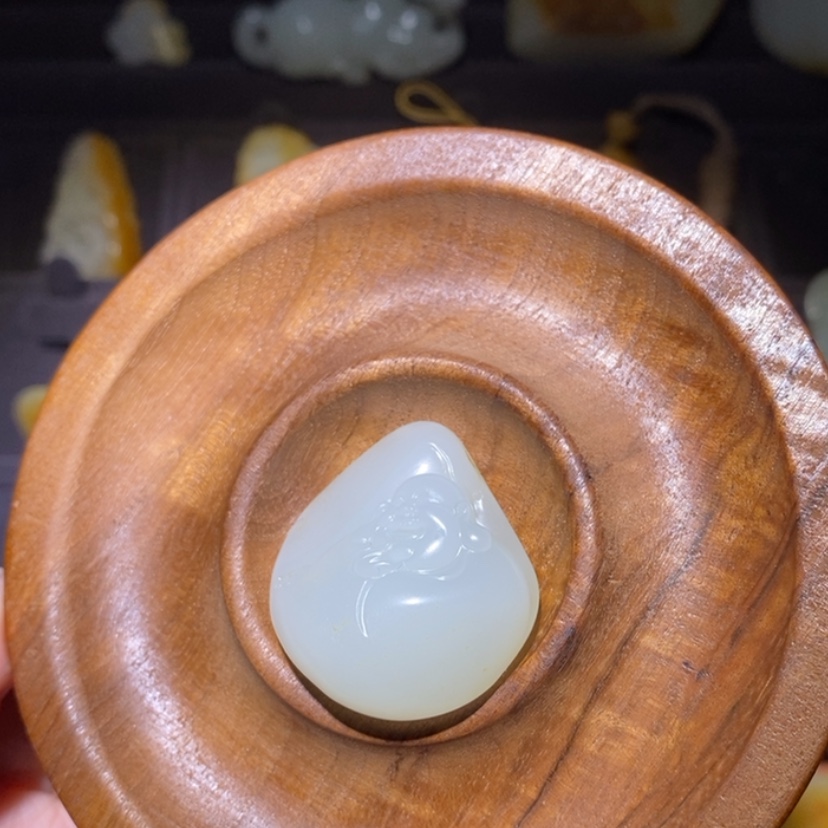 【闪购商品】颈饰未镶嵌和田玉