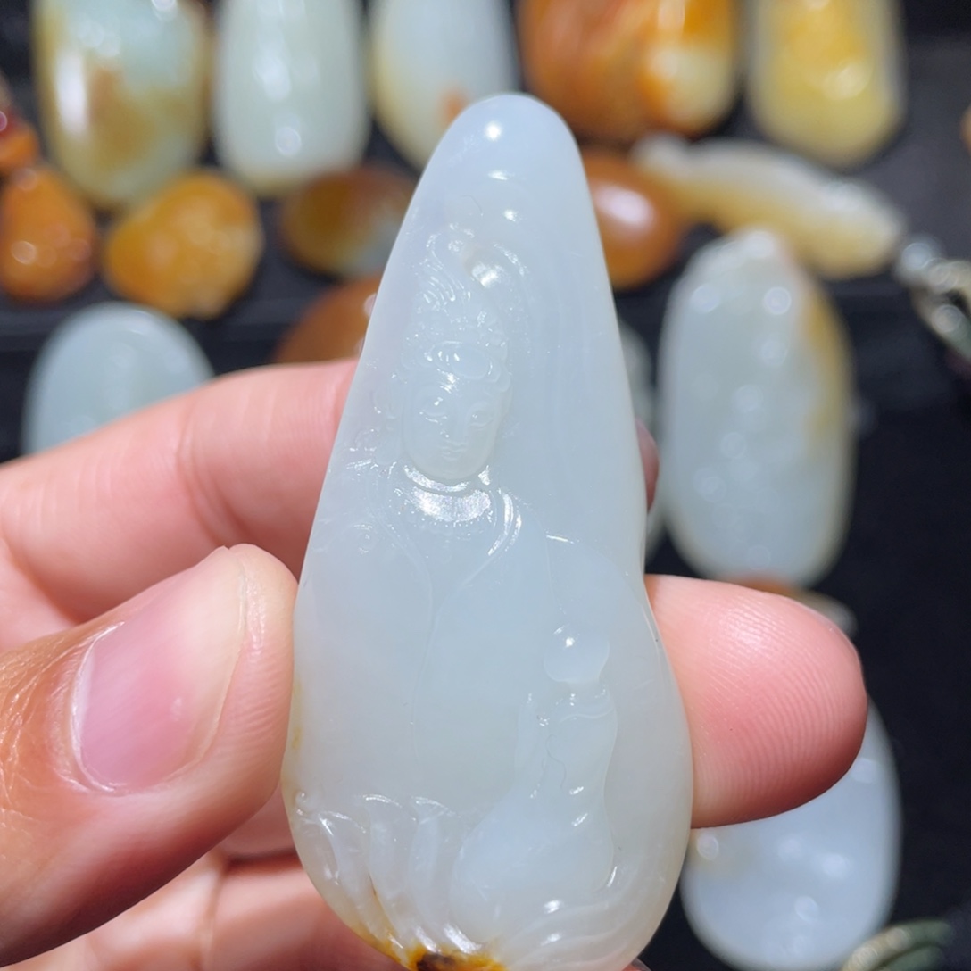 大***园和田玉未镶嵌挂件