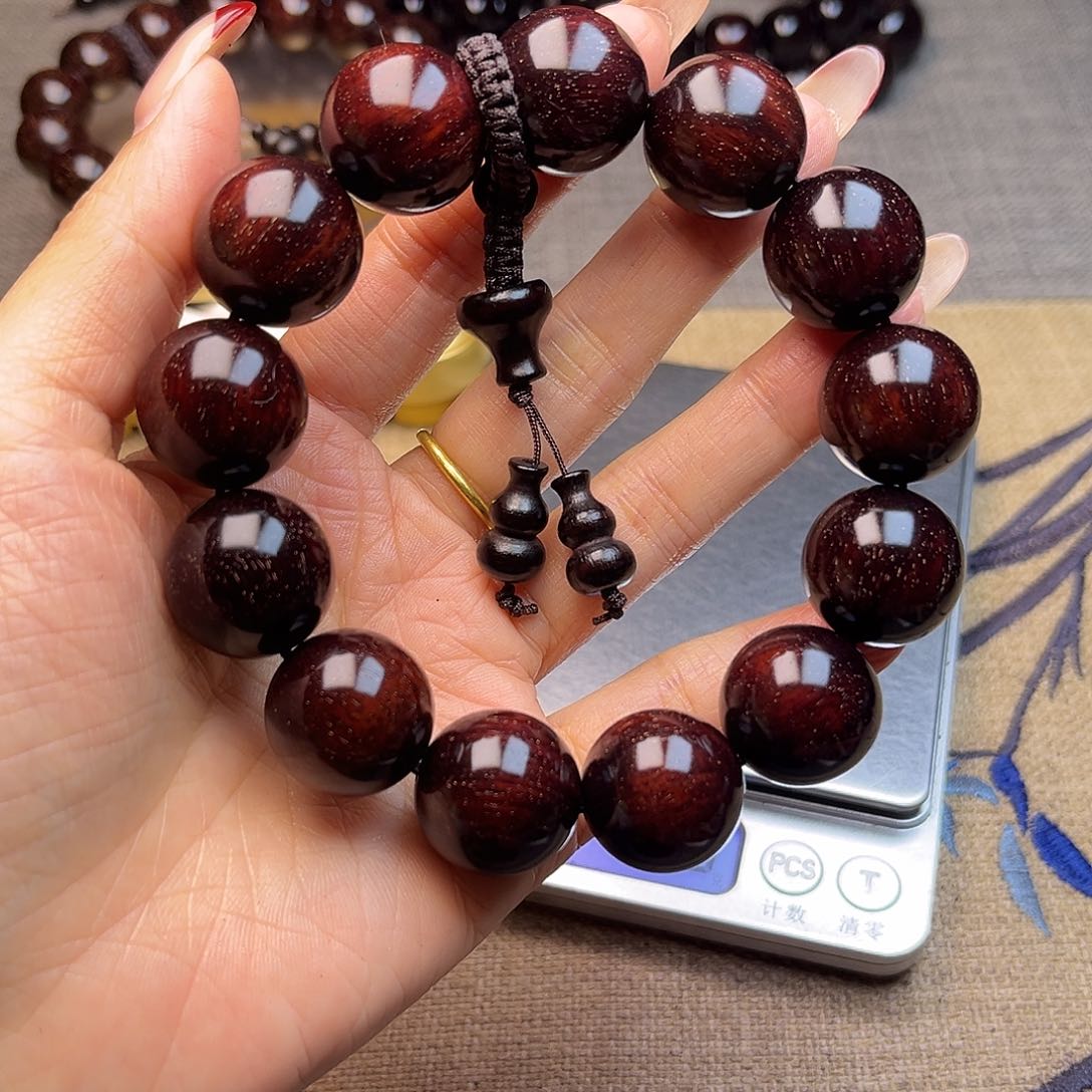 檀香紫檀（小叶紫檀）1.8 13颗满天星