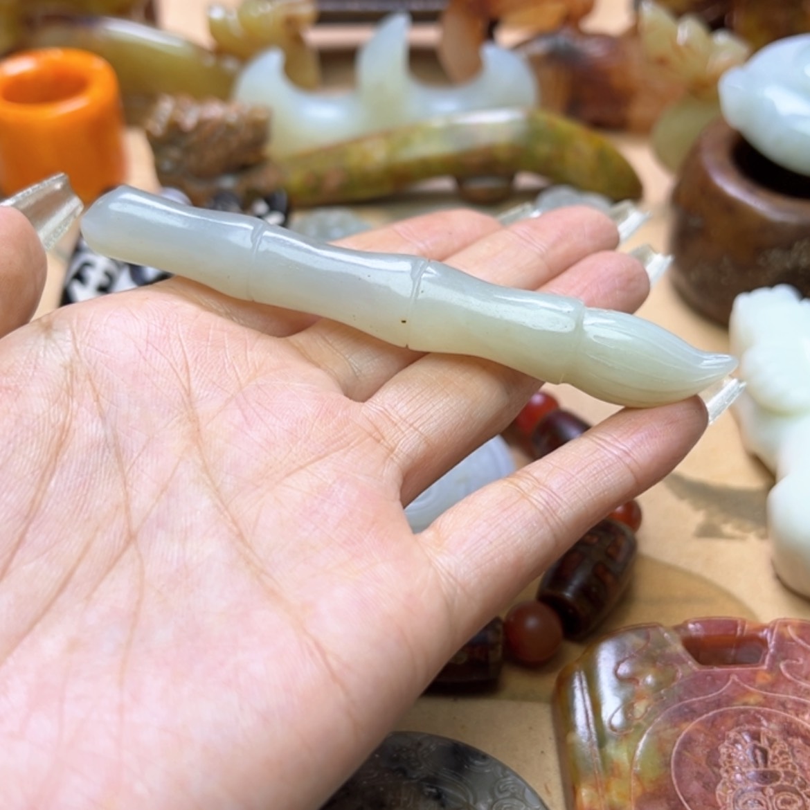 【闪购商品】蛇纹石玉颈饰未镶嵌