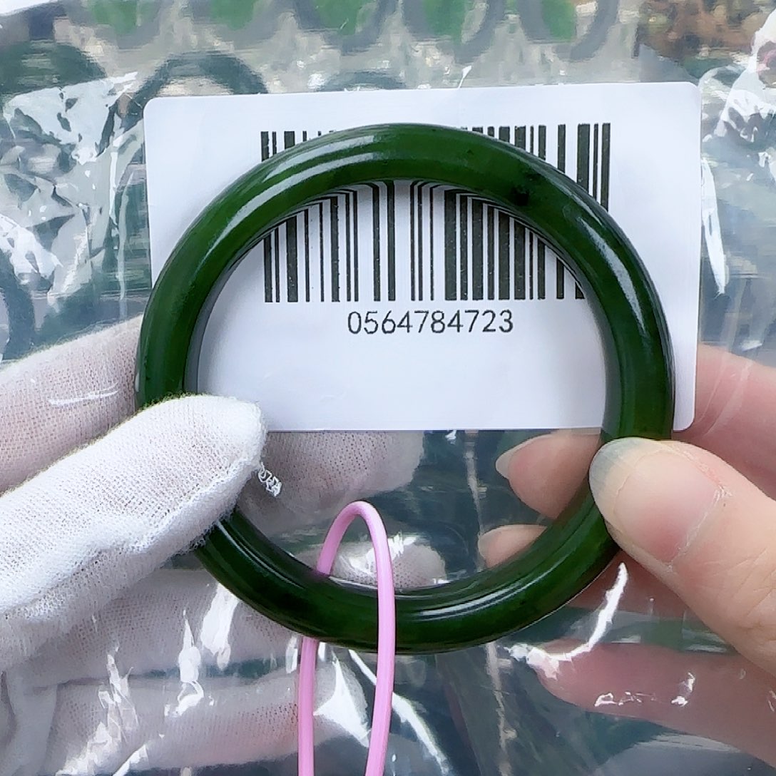 和田玉（碧玉）手镯未镶嵌59.5微瑕