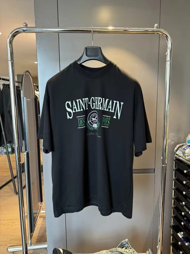 小巴风剪刀印花小领口男女同款宽松版型短袖T