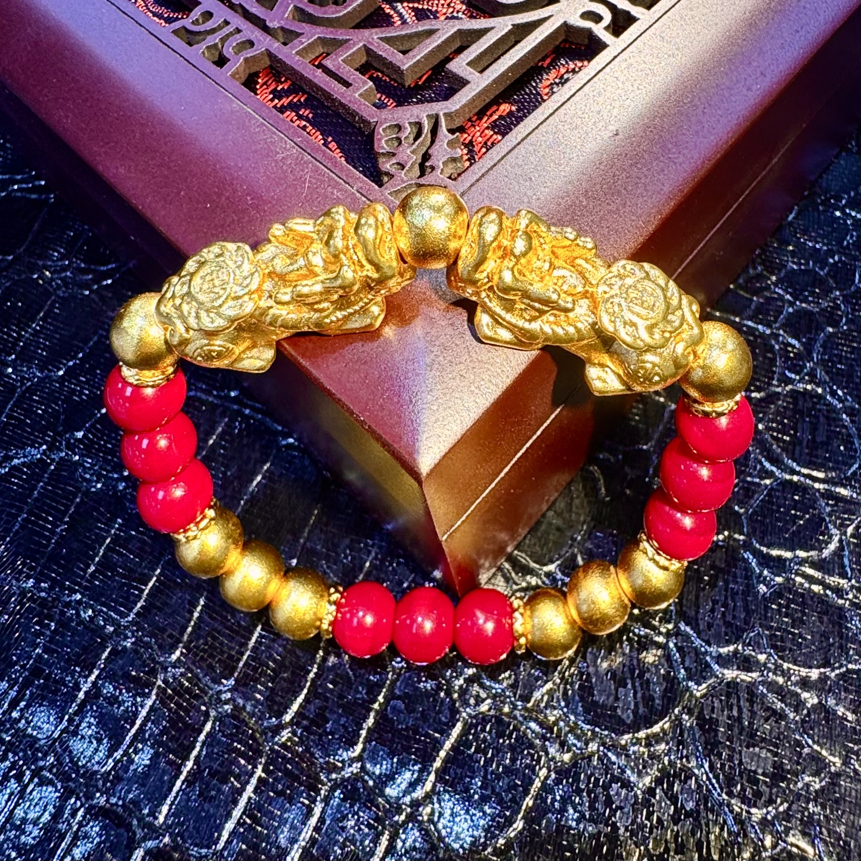 【唐糖甄选】 唐世金GO7181 双龙戏珠手链 时尚饰品