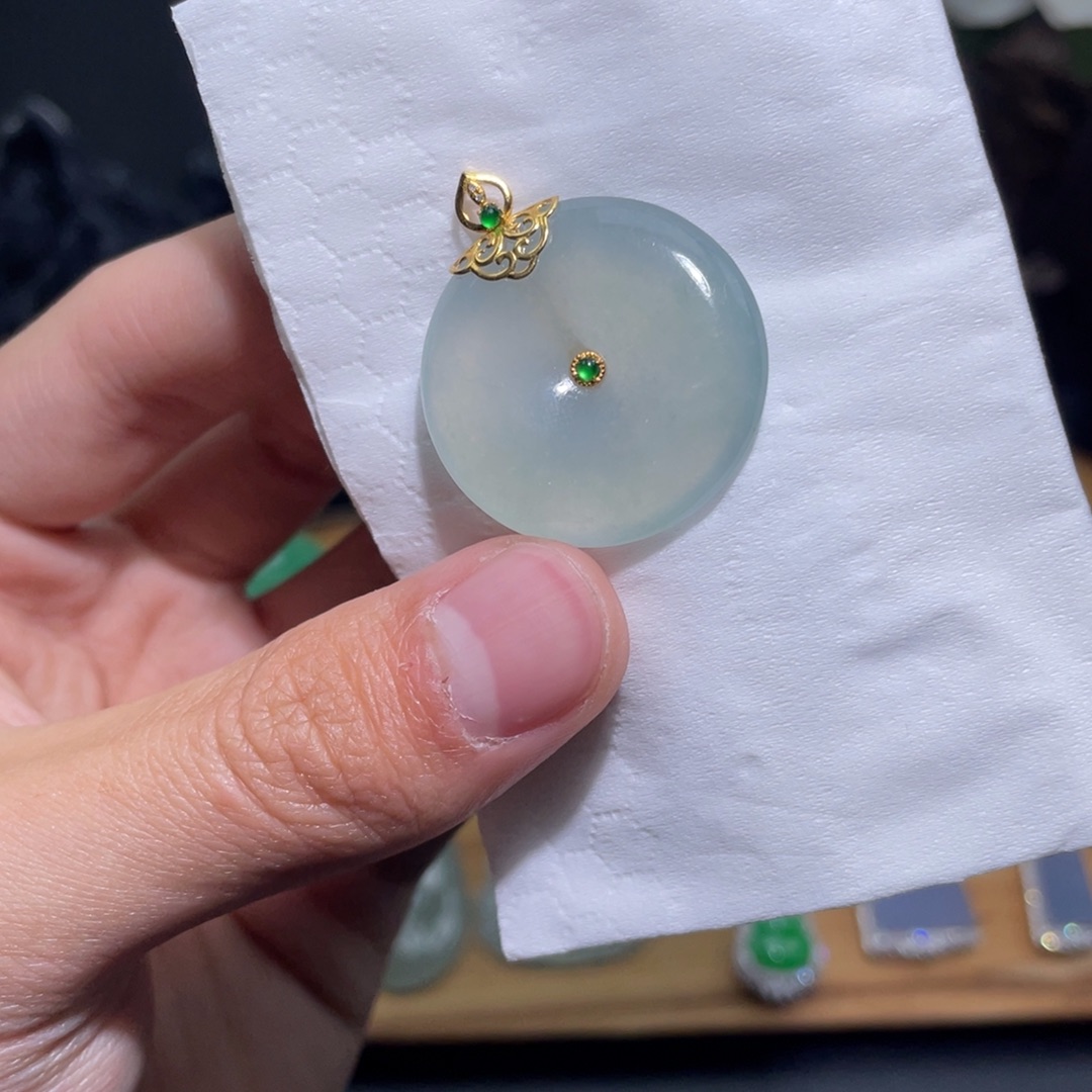 定制翡翠18K金镶嵌吊坠