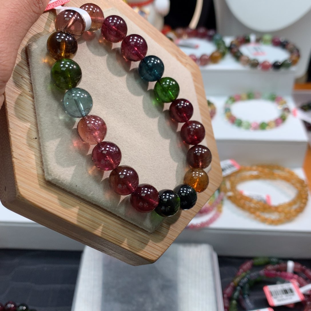 碧玺手链未镶嵌  10.6mm。