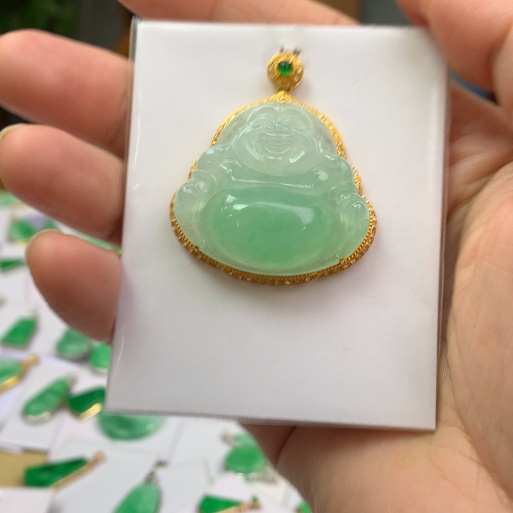 翡翠颈饰18K金镶嵌翡翠翡翠吊坠
