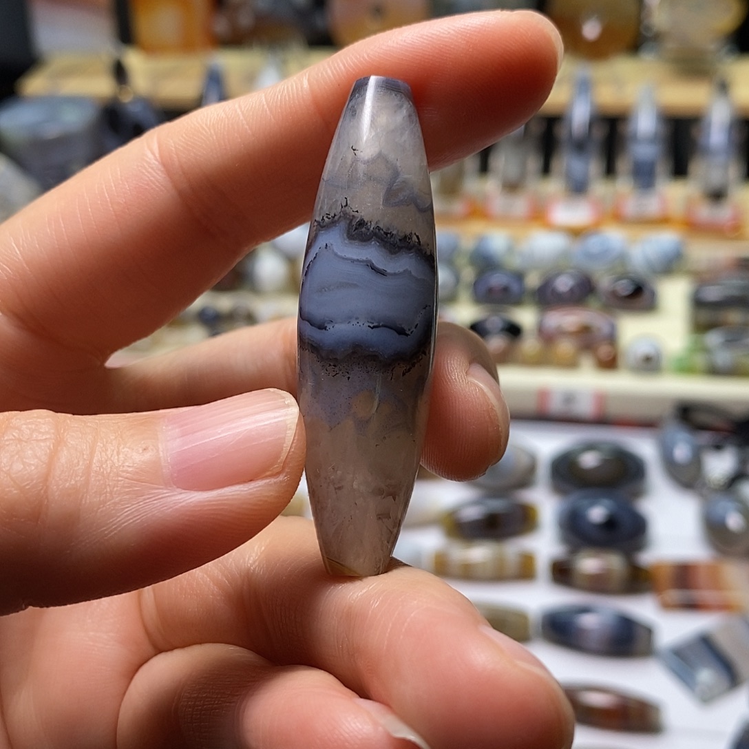 玛瑙/玉髓未镶嵌颈饰精品