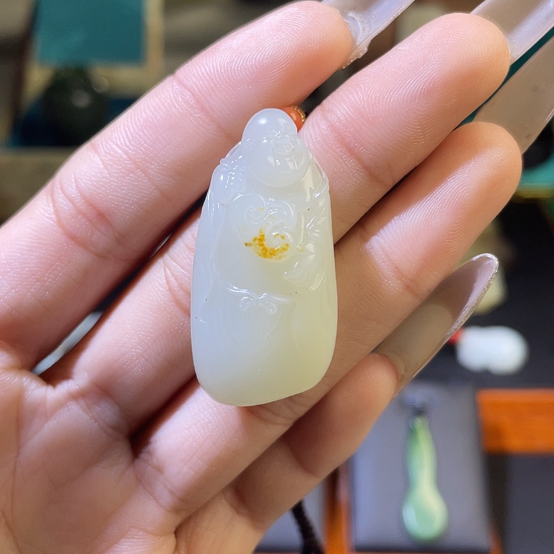 颈饰未镶嵌和田玉