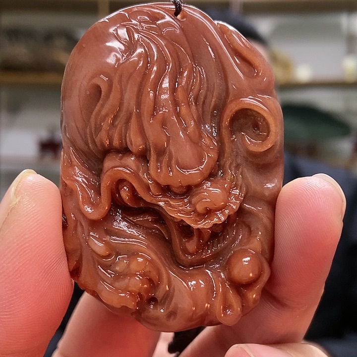 蛇纹石玉龙牌未镶嵌