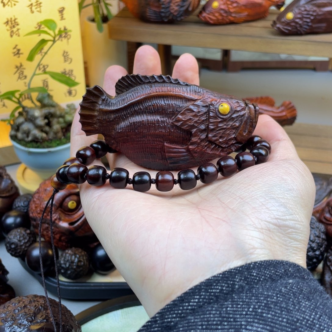 粢***头交趾黄檀（大红酸枝）