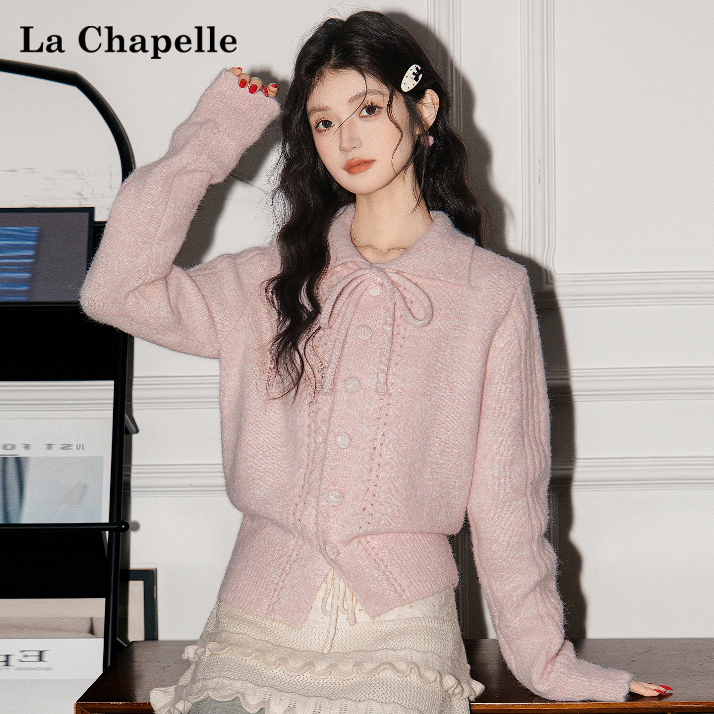 拉夏贝尔粉色系带polo领蝴蝶结毛衣女冬季加厚软糯慵懒风针织开衫