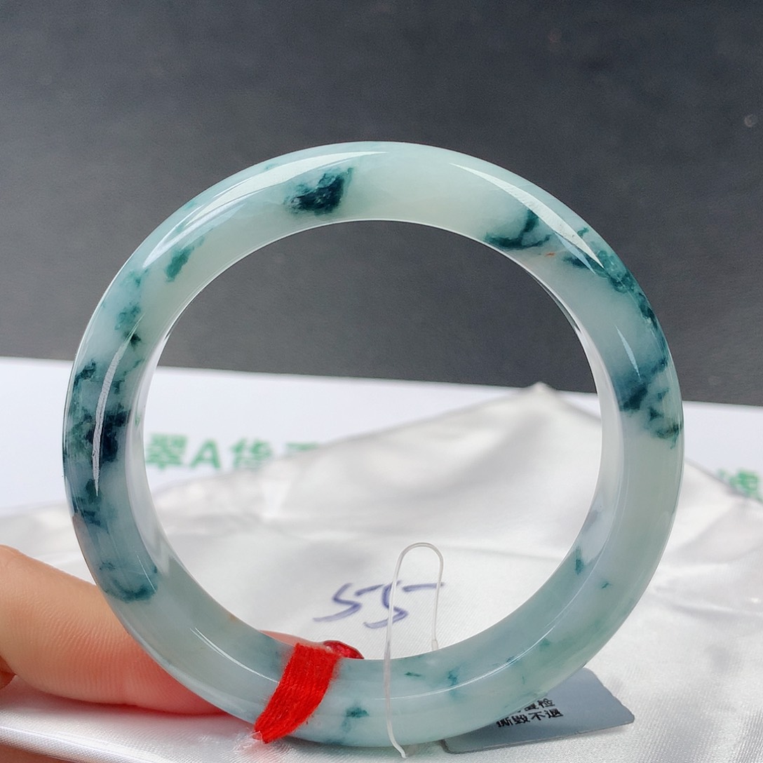 翡翠手镯未镶嵌58正56