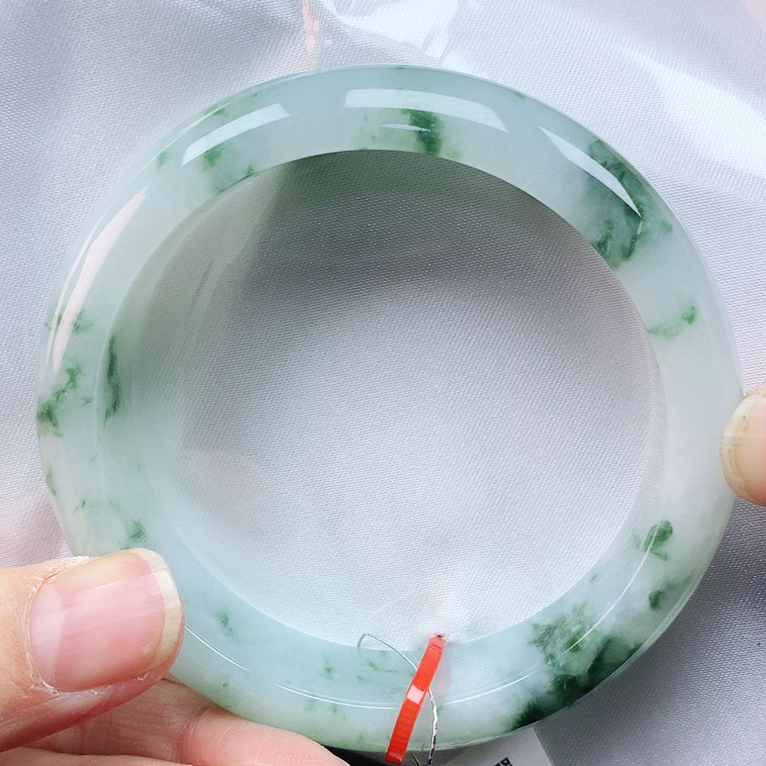 翡翠手镯未镶嵌57+圈