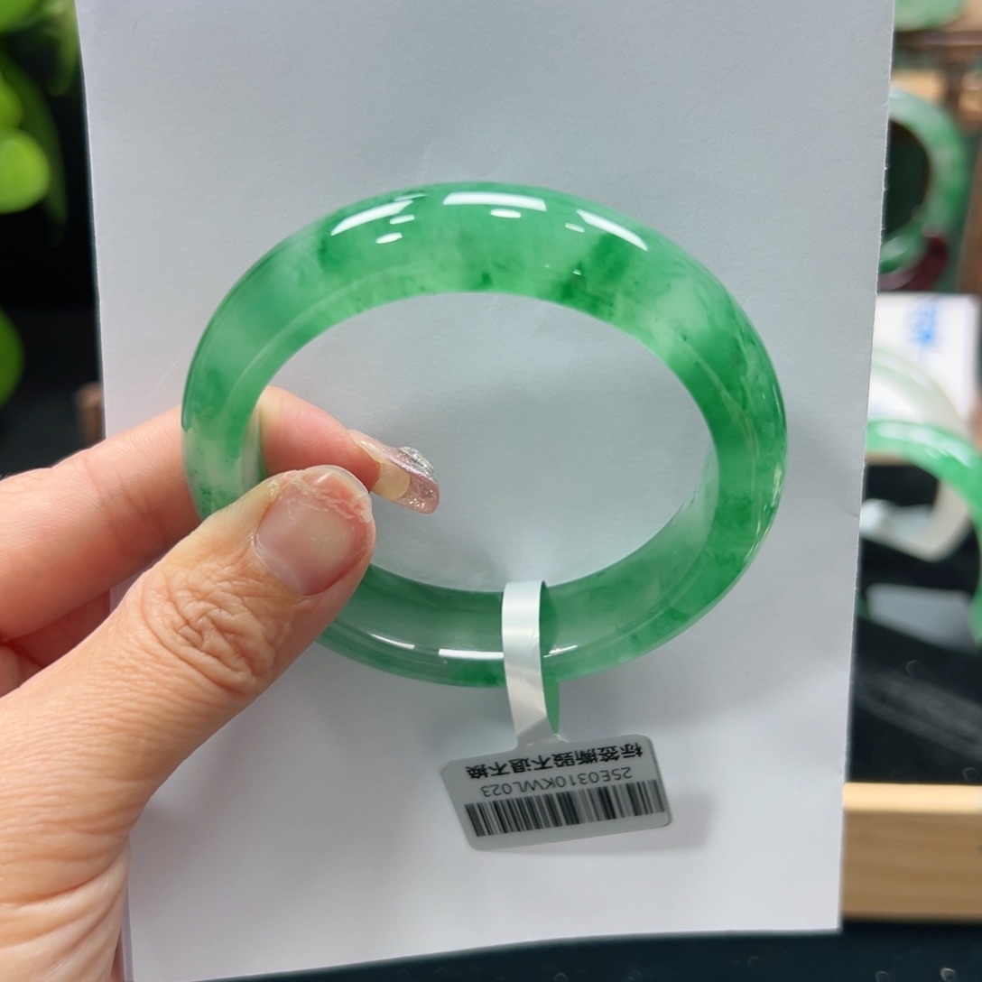 石英质玉手镯未镶嵌小*人➕佳佳58