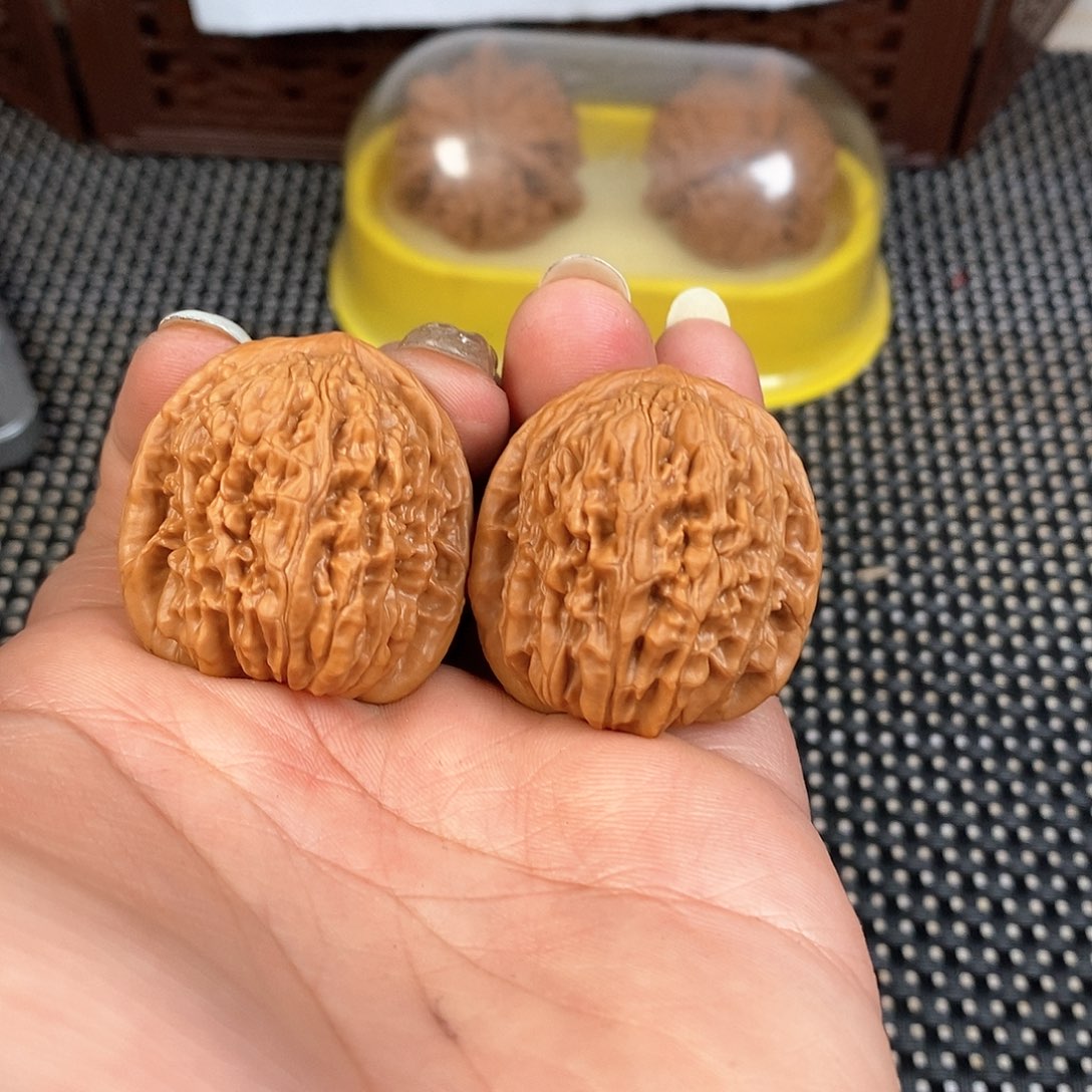 文玩核桃把件33尺四座楼