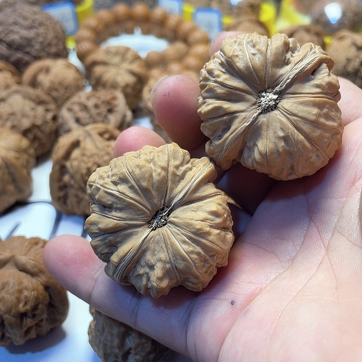 村***傅文玩核桃吊坠南瓜