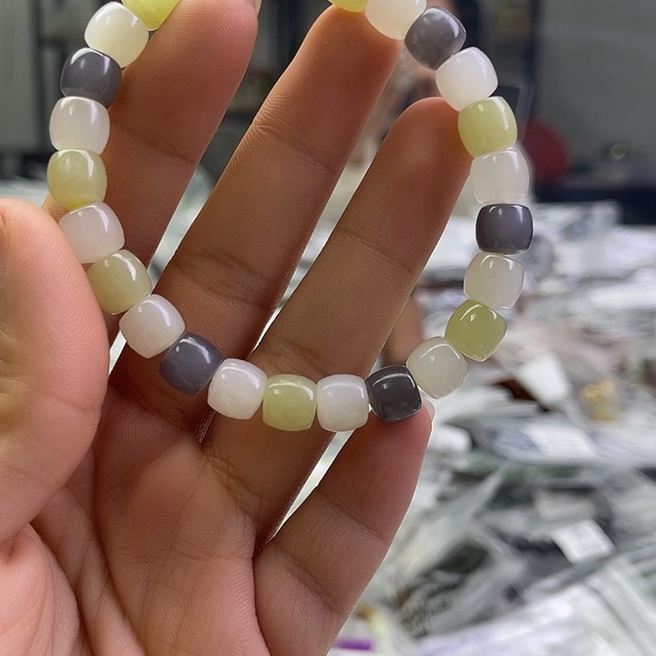 和田玉未镶嵌手串