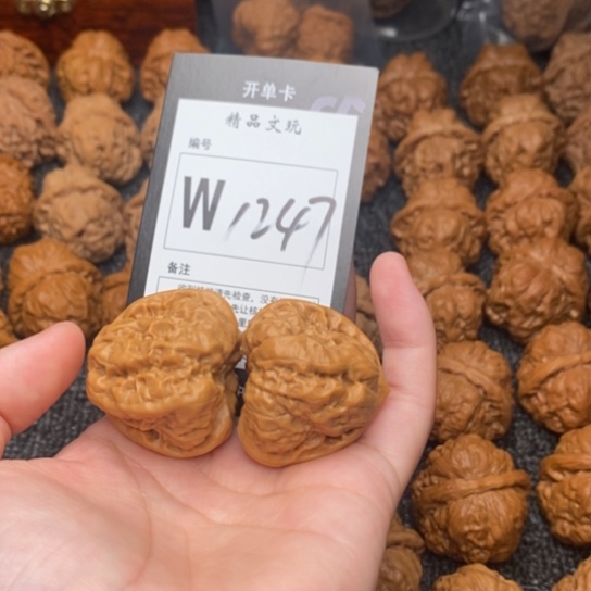吊坠桃核我是第一百37