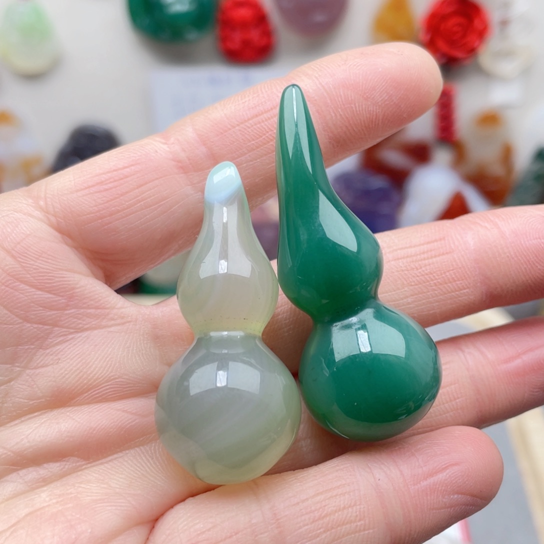 玛瑙/玉髓颈饰合金一**?