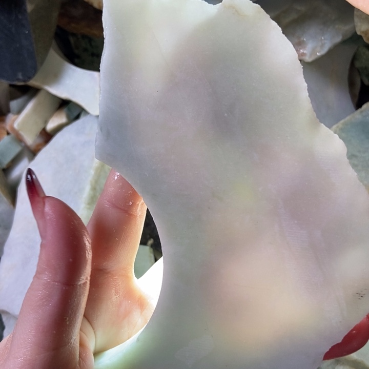 翡翠颈饰未镶嵌天然翡翠