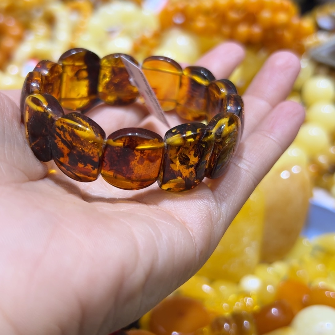 琥珀珠宝奇石未镶嵌