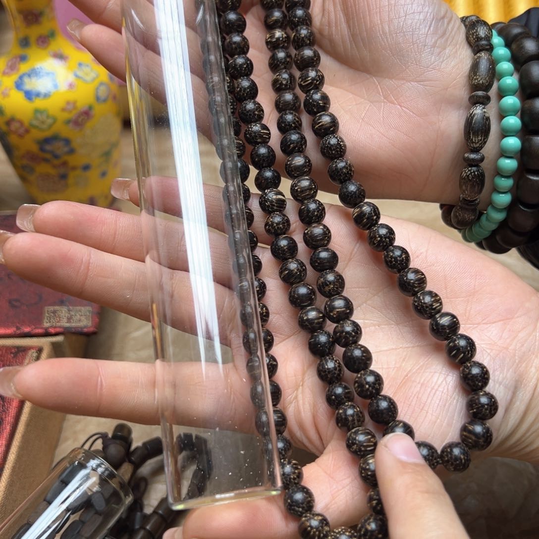 大叶紫檀（黑酸枝木类）