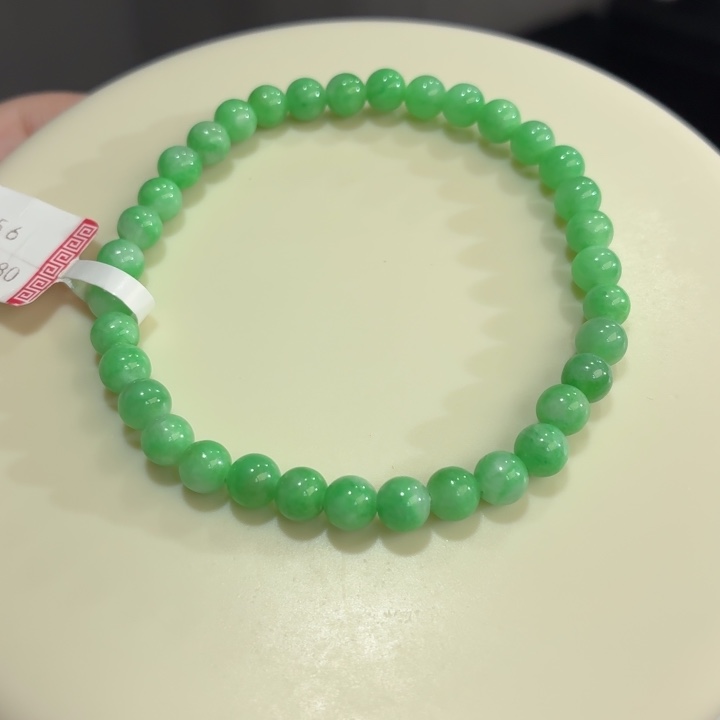 翡翠未镶嵌手链果阳绿卡5.6