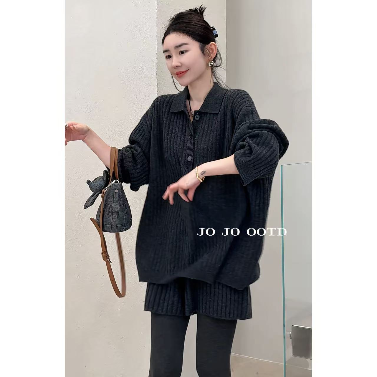 玖了个玖 2025冬款 极简立体竖坑条POLO领显瘦针织套装 2511C8095