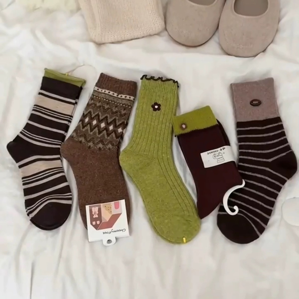 秋冬费尔岛风中筒袜子女复古条纹格子加厚保暖ins日系堆堆袜