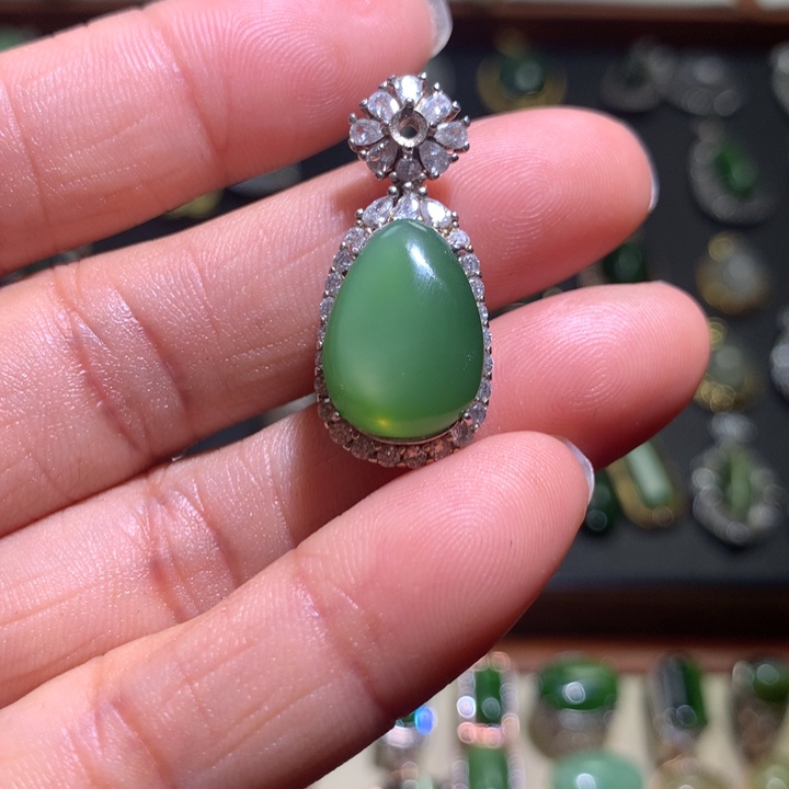 和田玉吊坠银S925镶嵌