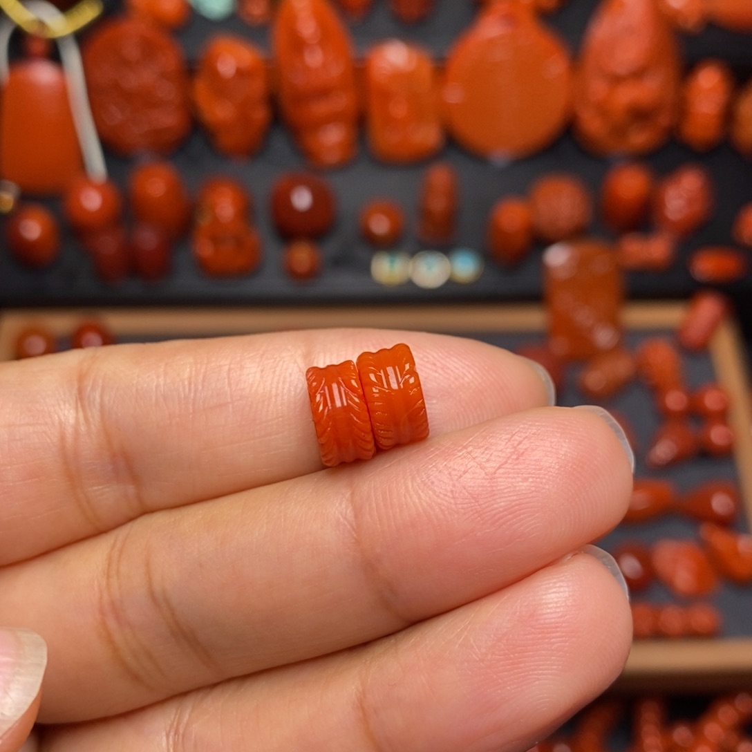 南红玛瑙配饰未镶嵌羽毛隔片卡8.9一对