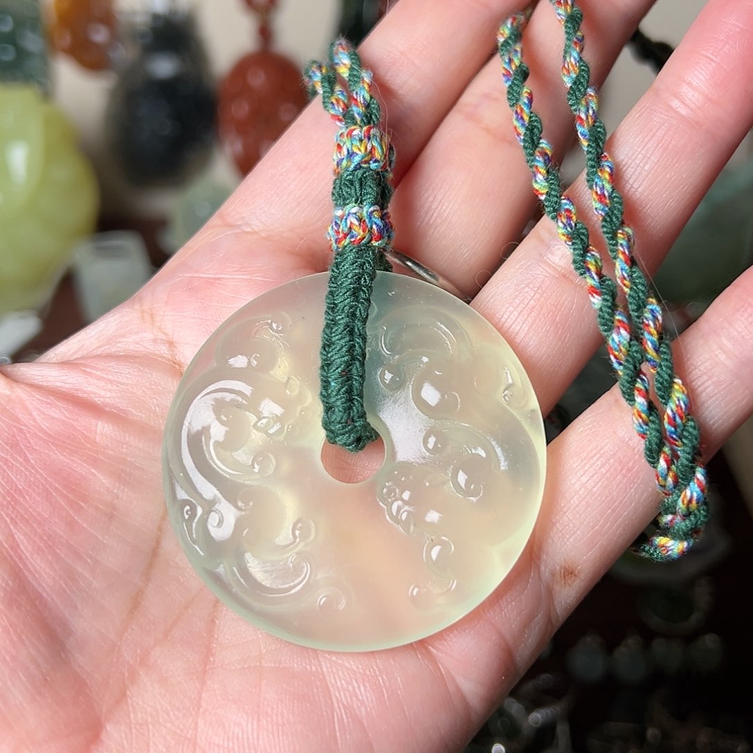 蛇纹石玉吊坠(赠链)未镶嵌