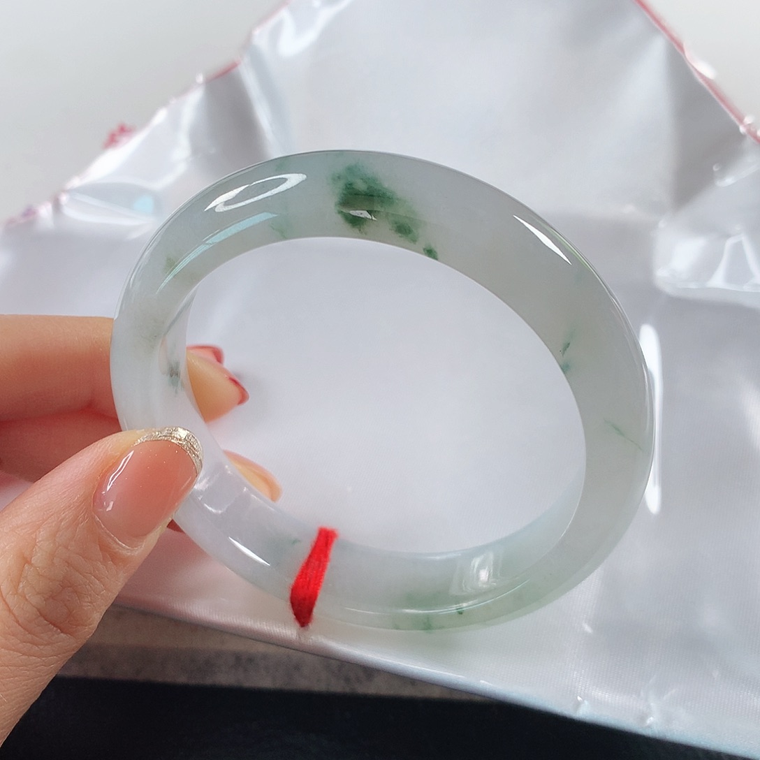 翡翠手镯未镶嵌 正圈①②⑨