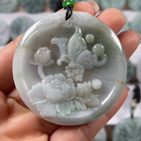 翡翠颈饰未镶嵌花开富贵福利