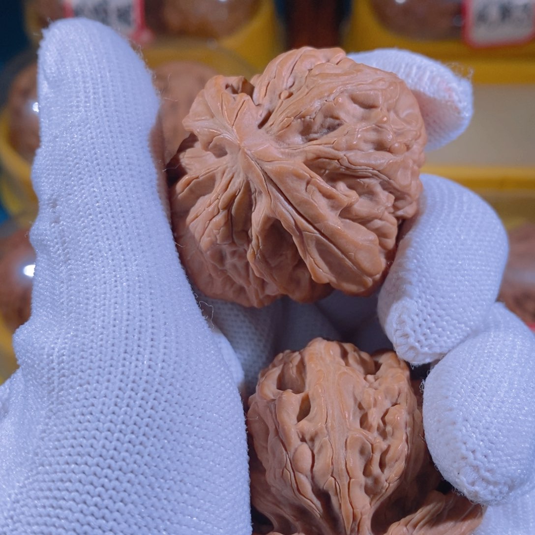 吊坠文玩核桃泛**辈锦鲤王