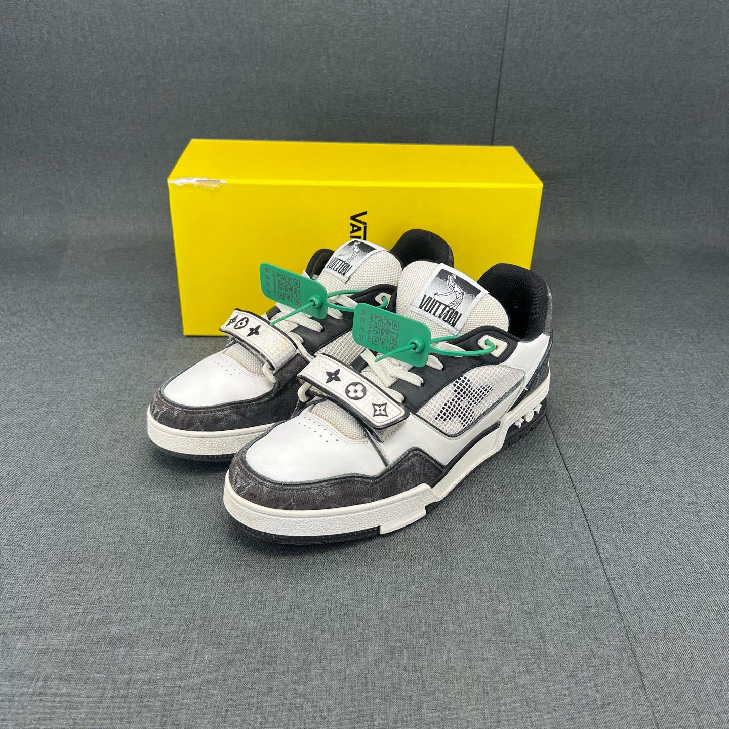 90新 LouisVuitton/路易威登 码数41lv trainer 黑白魔术贴 