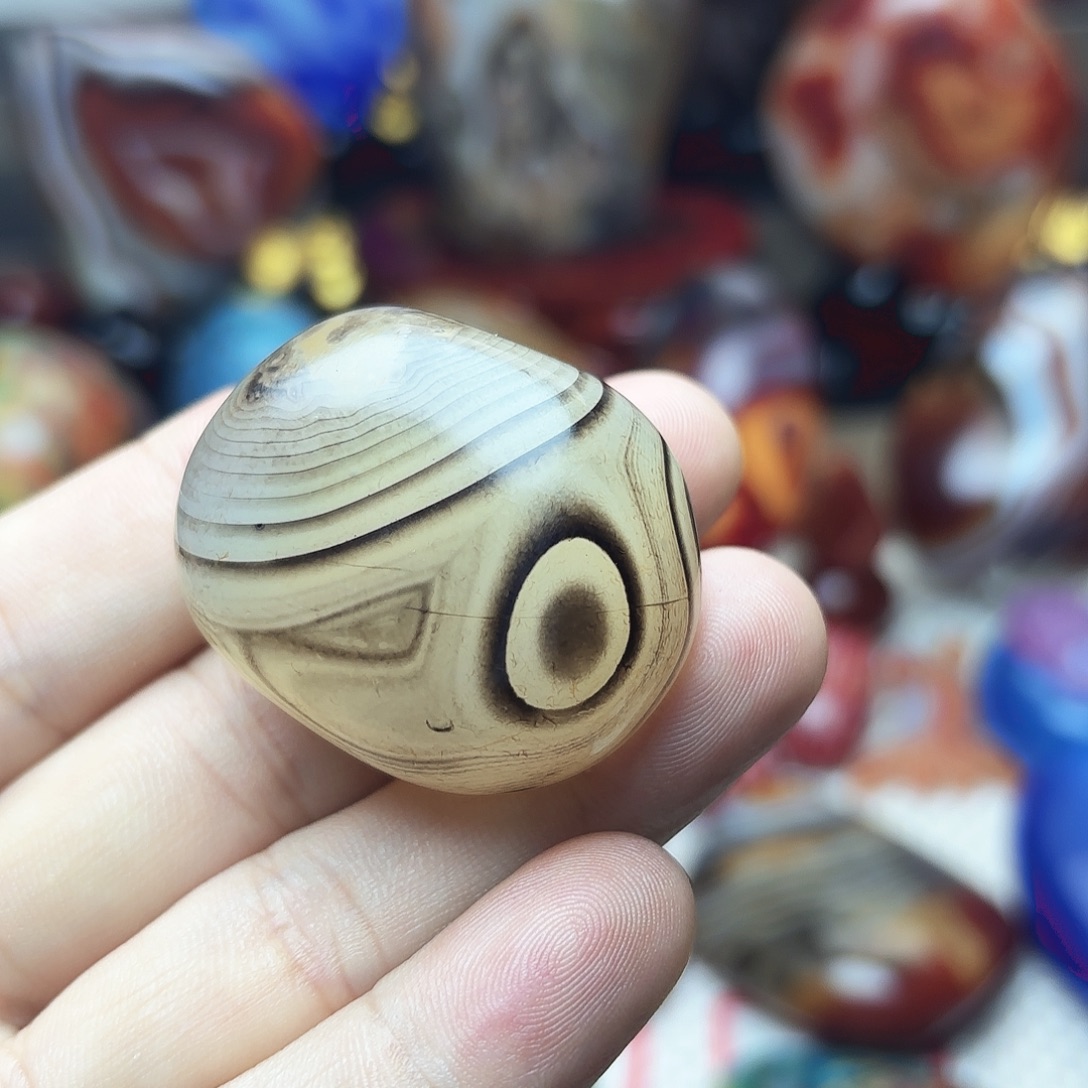 玛瑙/玉髓未镶嵌珠宝半成品