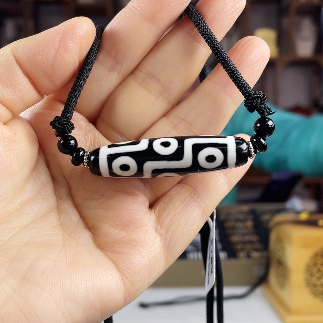 玛瑙/玉髓合金颈饰行运