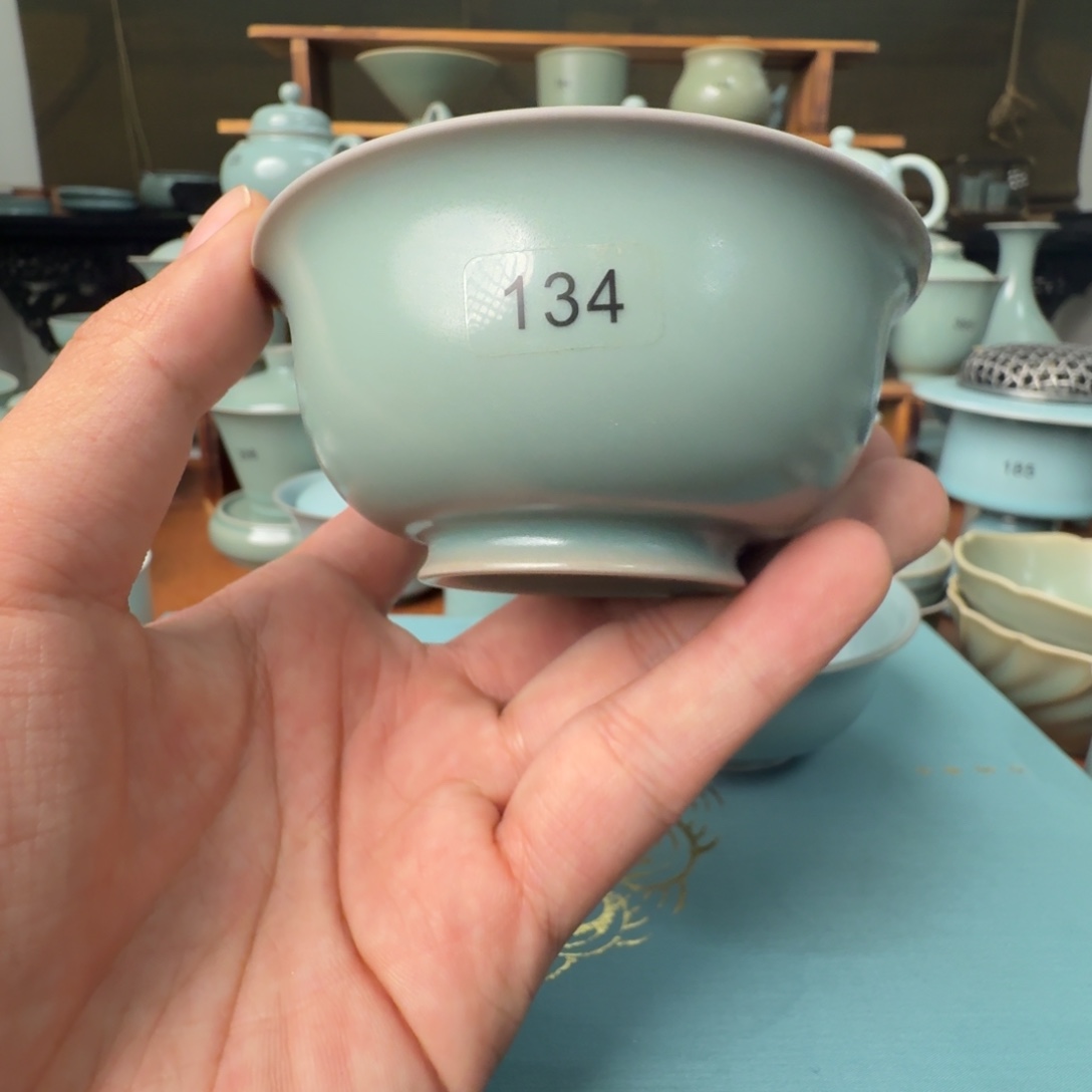 陶摆件微瑕仿古青绿超薄胎压手杯100cc不开片