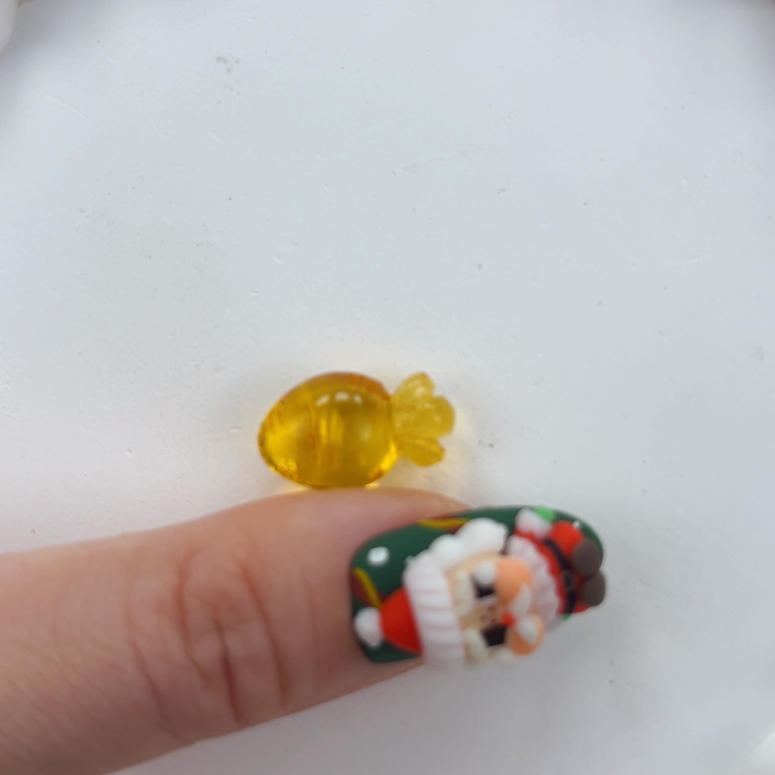 裸石琥珀未镶嵌胡萝卜