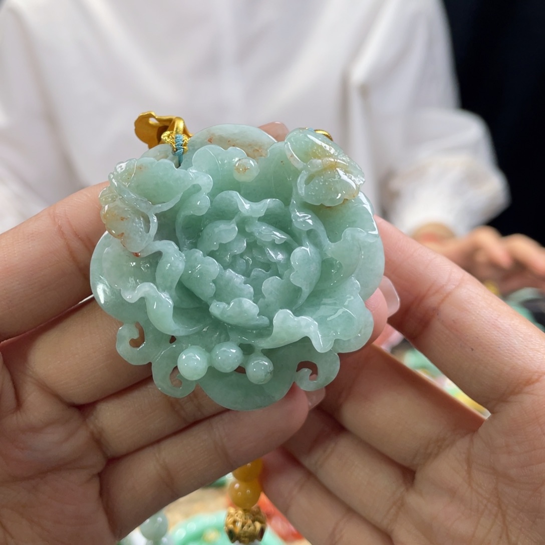 翡翠颈饰未镶嵌代编织