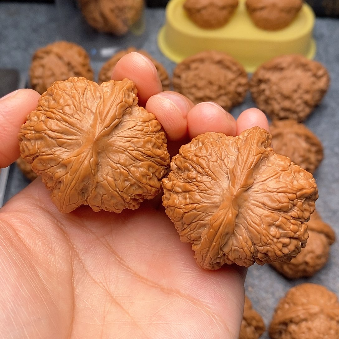 文玩核桃把件血麒麟42加全品