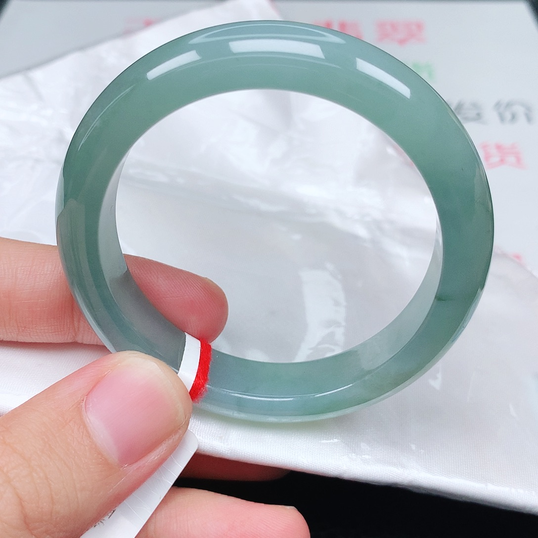 未镶嵌手镯翡翠天然翡翠手镯