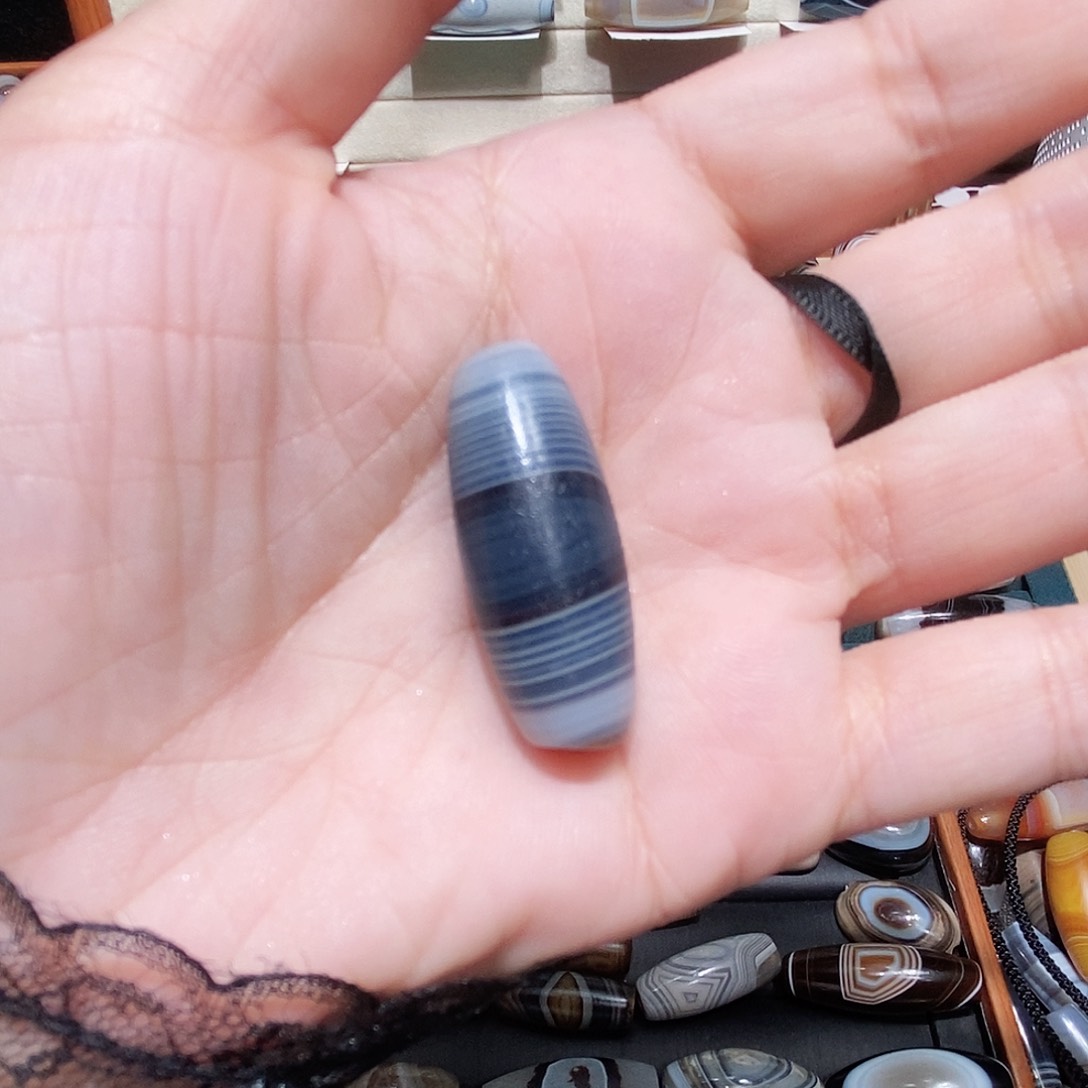 合金颈饰玛瑙/玉髓与**行