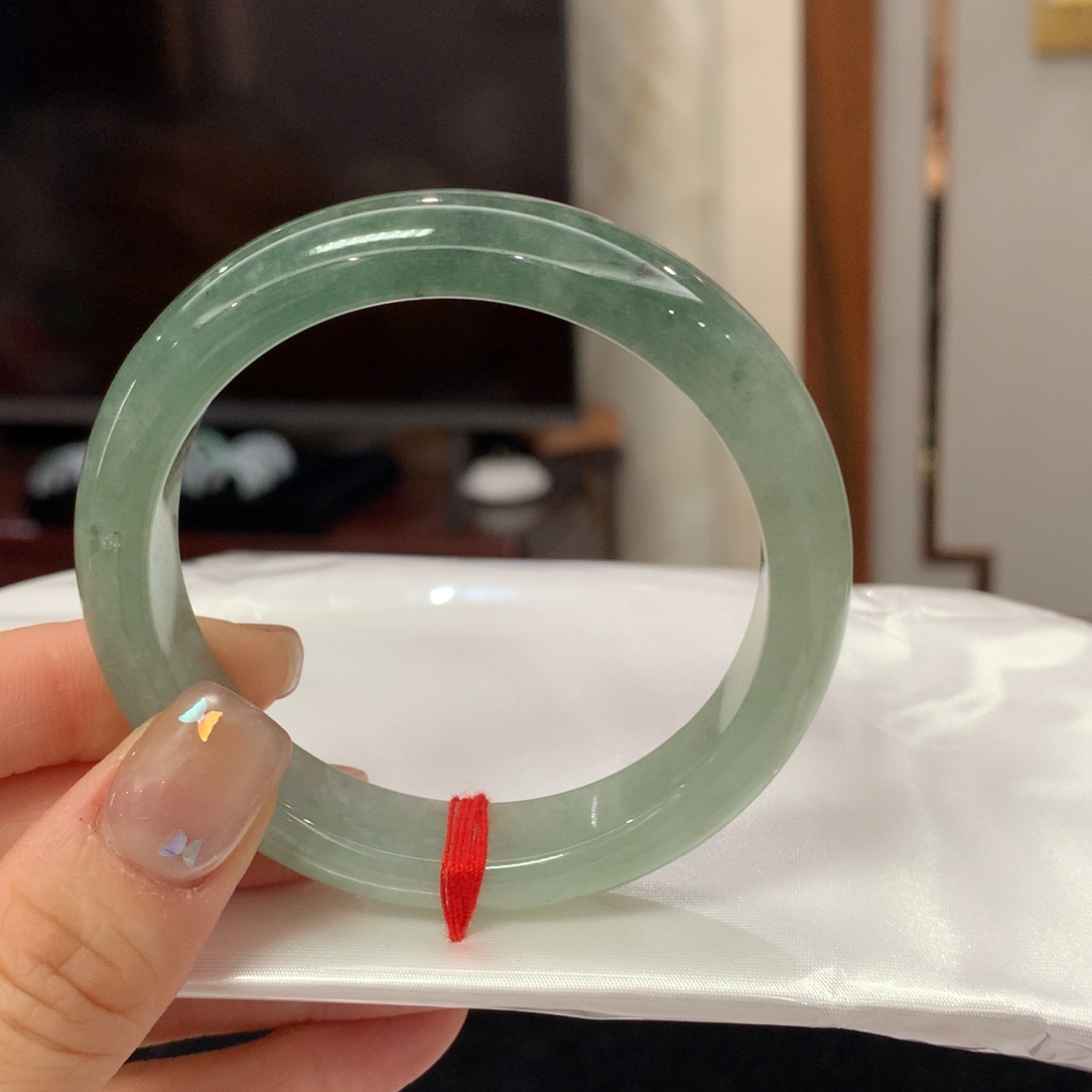 未镶嵌手镯翡翠完美者慎拍 圈口56.4