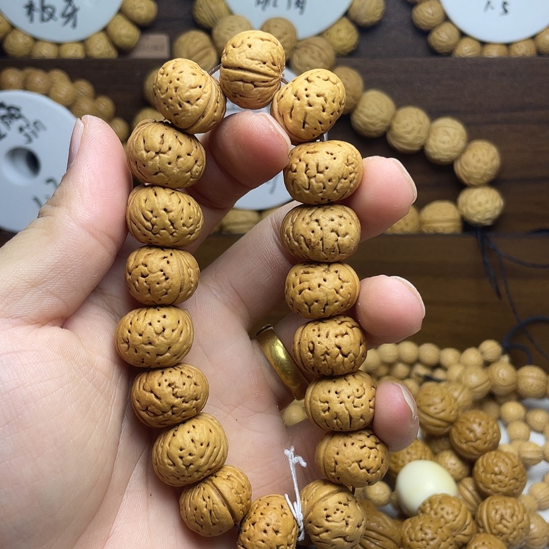 白****吊坠桃核福利桃核手串第一次呀