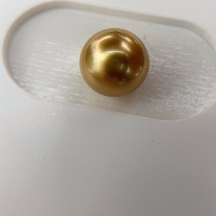 海水珍珠未镶嵌裸珠8.6mm浓金金绿色小极光
